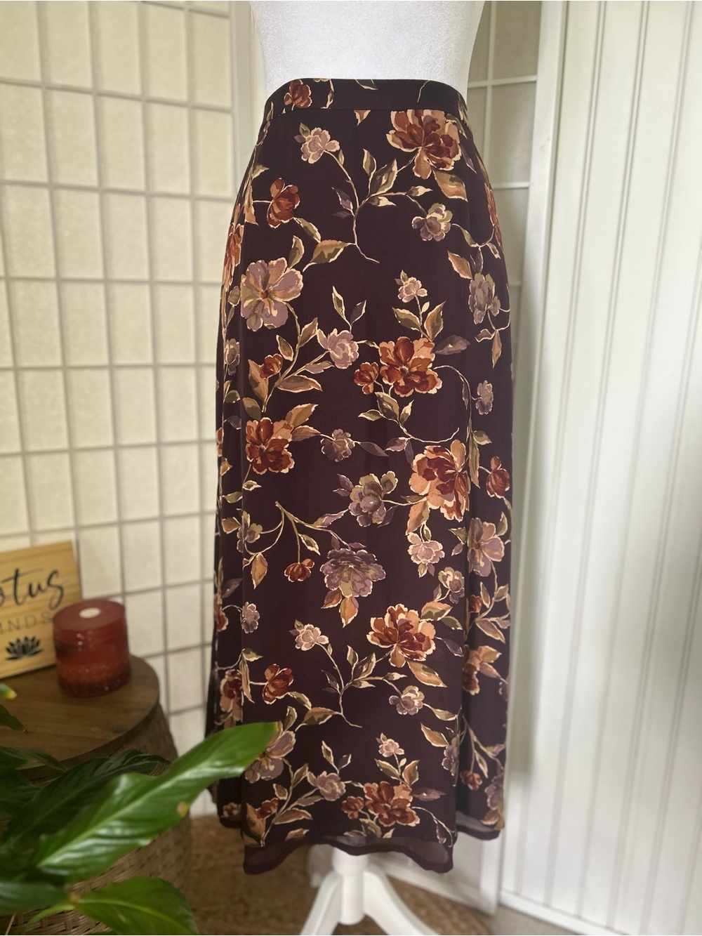 Vintage 1990s Talbots 100% Silk Floral Midi Skirt Size 12